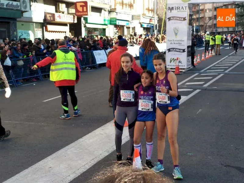 Tres primeras clasificadas en la categoría femenina sub 16
