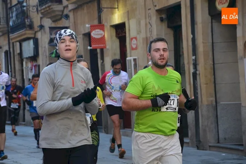 Foto 9 - Jorge Blanco y Nuria Lugueros se coronan vencedores de la XXXV San Silvestre Salmantina