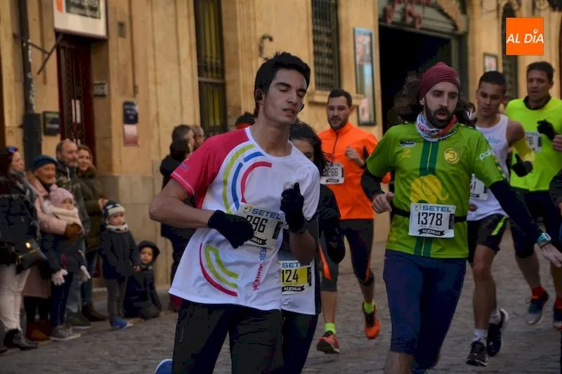 Foto 6 - Jorge Blanco y Nuria Lugueros se coronan vencedores de la XXXV San Silvestre Salmantina
