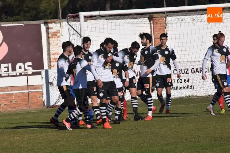 Foto 3 - Unionistas no baja el ritmo en su amistoso ante el Atl&eacute;tico Tordesillas (2-3)