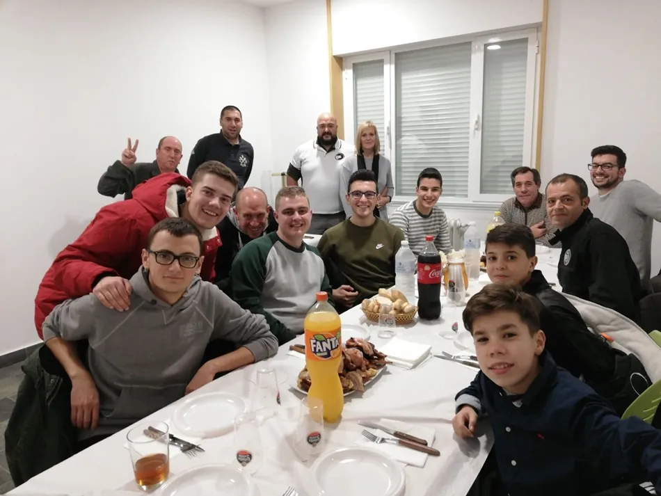 Foto 2 - Unionistas CF repasa sus logros y retos con los aficionados de Las Villas