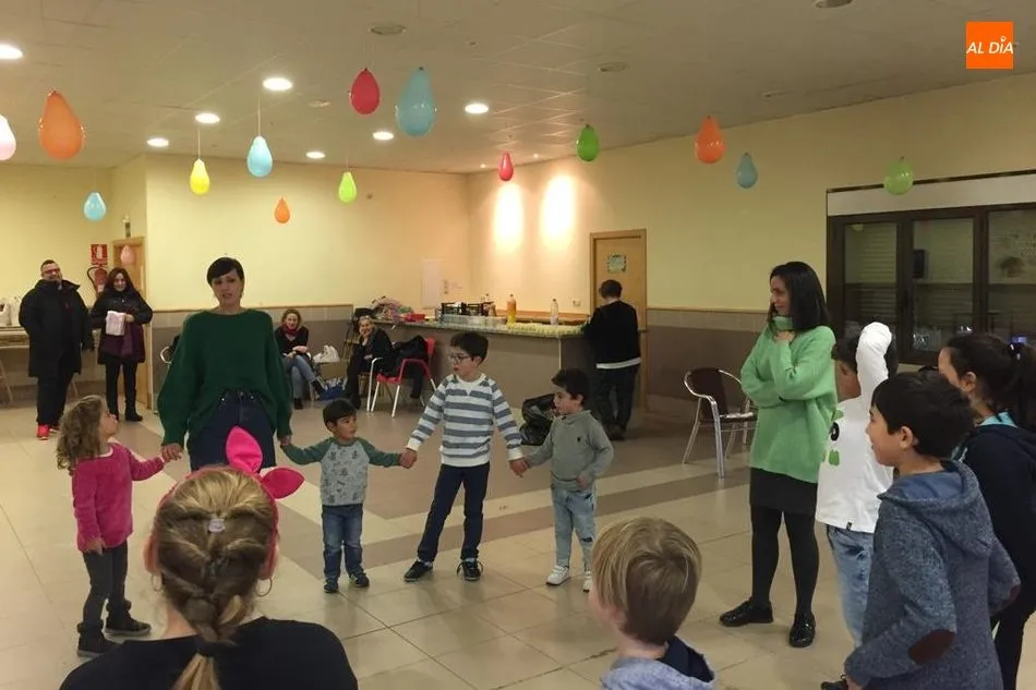 Foto 6 - Los m&aacute;s peque&ntilde;os se adelantan a celebrar la Nochevieja en Villarino  