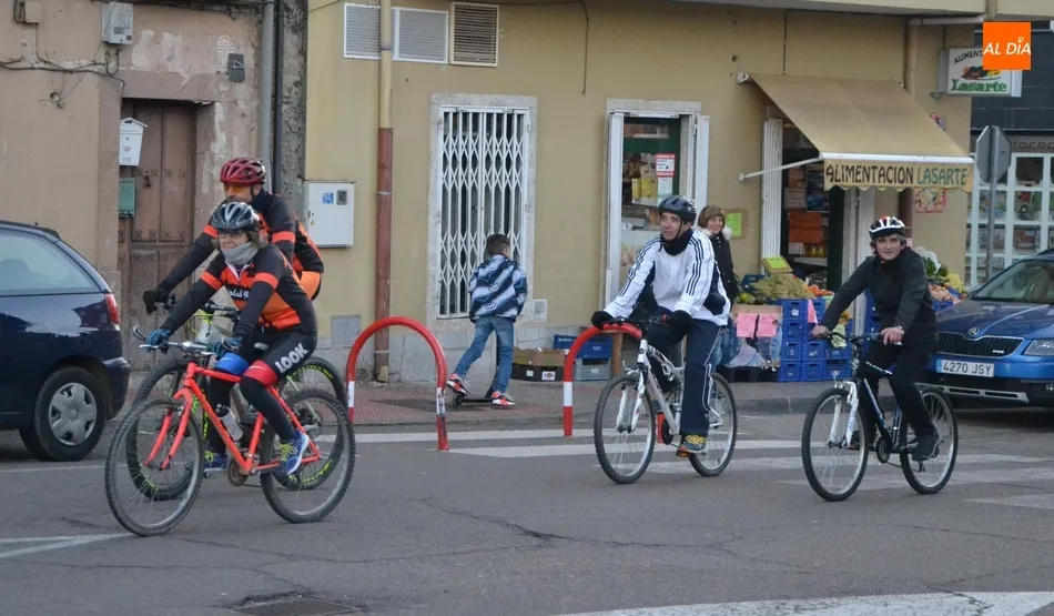Foto 7 - El a&ntilde;o deportivo se cierra con una novedosa KDD ciclista en plan familiar  