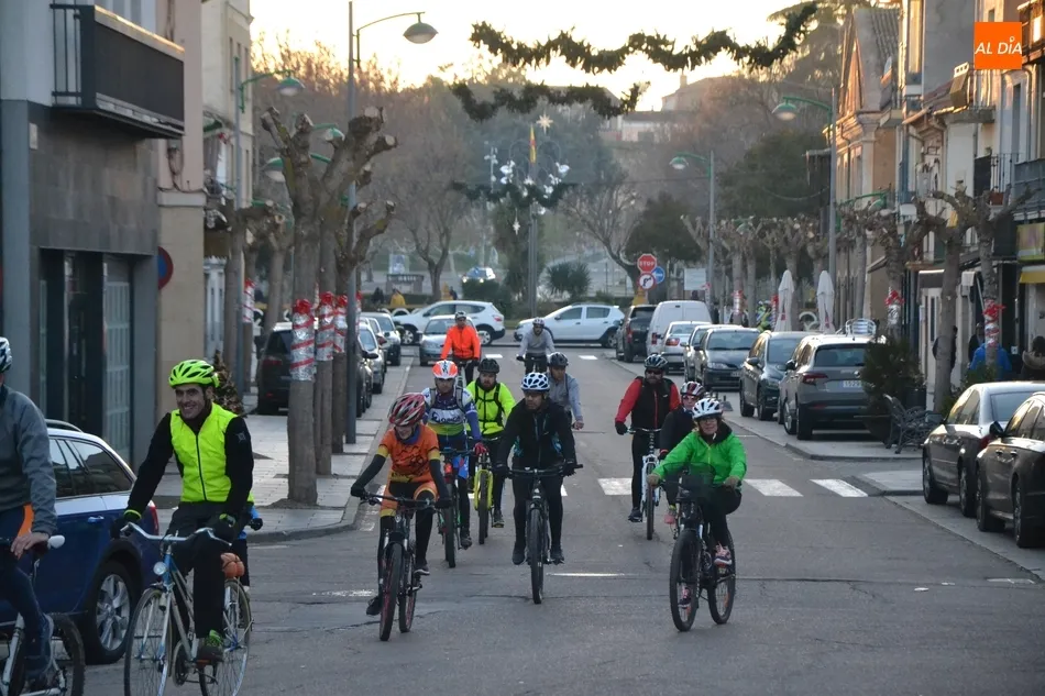 Foto 5 - El a&ntilde;o deportivo se cierra con una novedosa KDD ciclista en plan familiar  