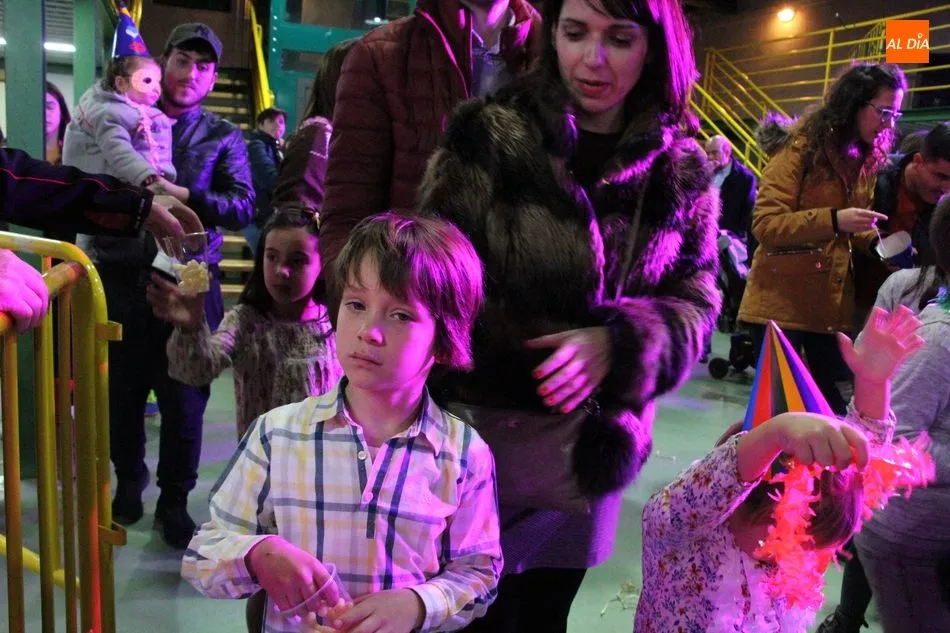 Foto 6 - Los m&aacute;s peque&ntilde;os de Vitigudino viven con intensidad la llegada de 2019 en la Nochevieja infantil  