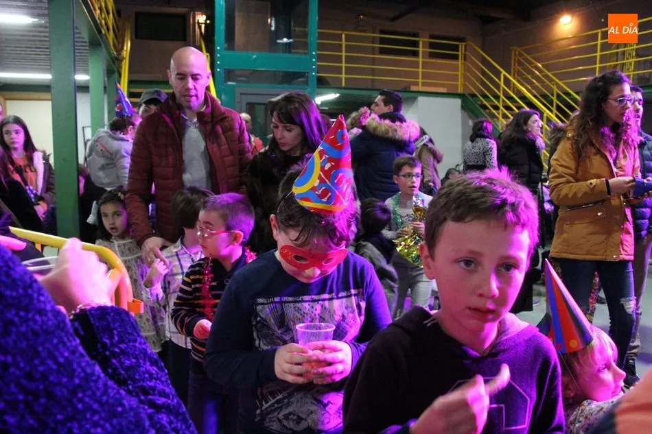 Foto 5 - Los m&aacute;s peque&ntilde;os de Vitigudino viven con intensidad la llegada de 2019 en la Nochevieja infantil  