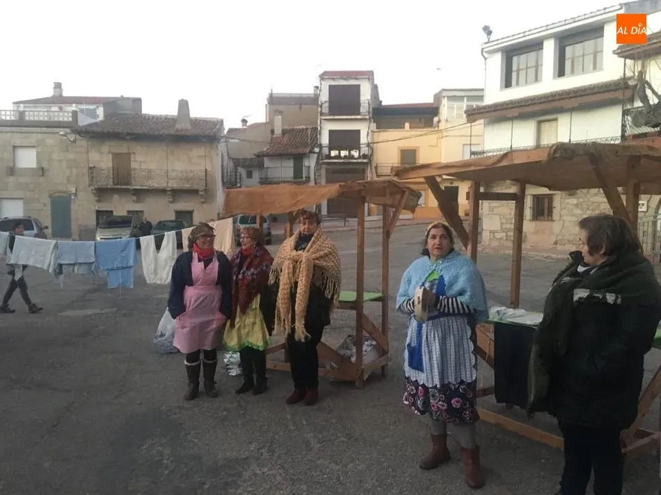 Foto 2 - En Villarino recuperan el bel&eacute;n viviente por Navidad