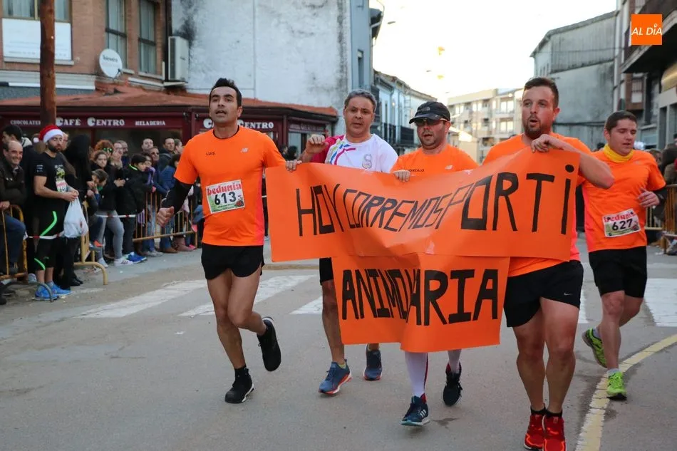 Foto 7 - Pablo Ajenjo y Ana P&eacute;rez Mateos se imponen en la XX San Silvestre de Vitigudino