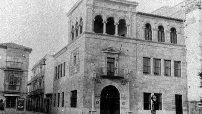Foto 4 - La Casa de los Sol&iacute;s, la antigua Telef&oacute;nica