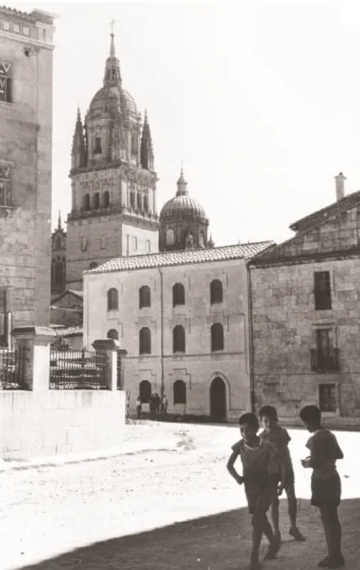 Foto 2 - La plaza de la Merced, en el coraz&oacute;n de la Salamanca acad&eacute;mica