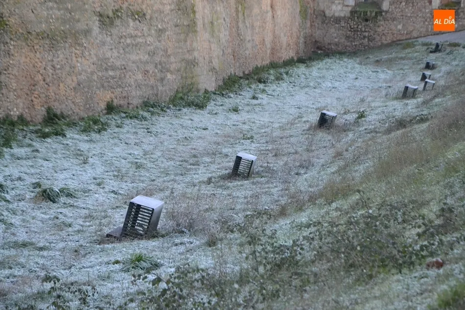 Miróbriga da la bienvenida a 2019 cubierta por un manto blanco  