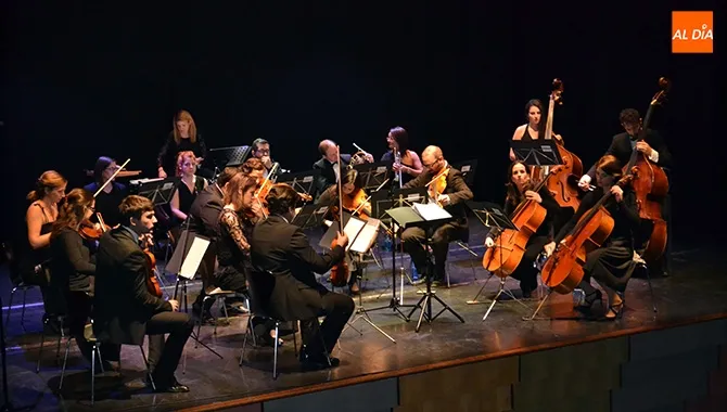 La orquesta Klassic Nova protagonizaba el concierto de Año Nuevo en el teatro del CDS