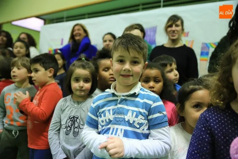 Foto 4 - Unos 300 menores participan en el programa &lsquo;Es tiempo de Navidad&rsquo; en los CEAS y en Miraltormes