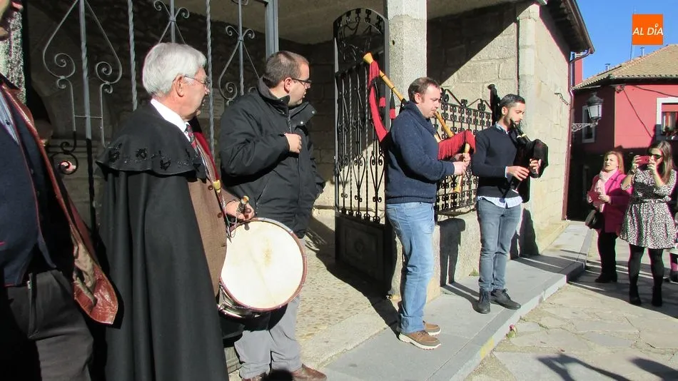 Foto 3 - Linares de Riofr&iacute;o abre el a&ntilde;o de nuevo con la reuni&oacute;n de los quintos