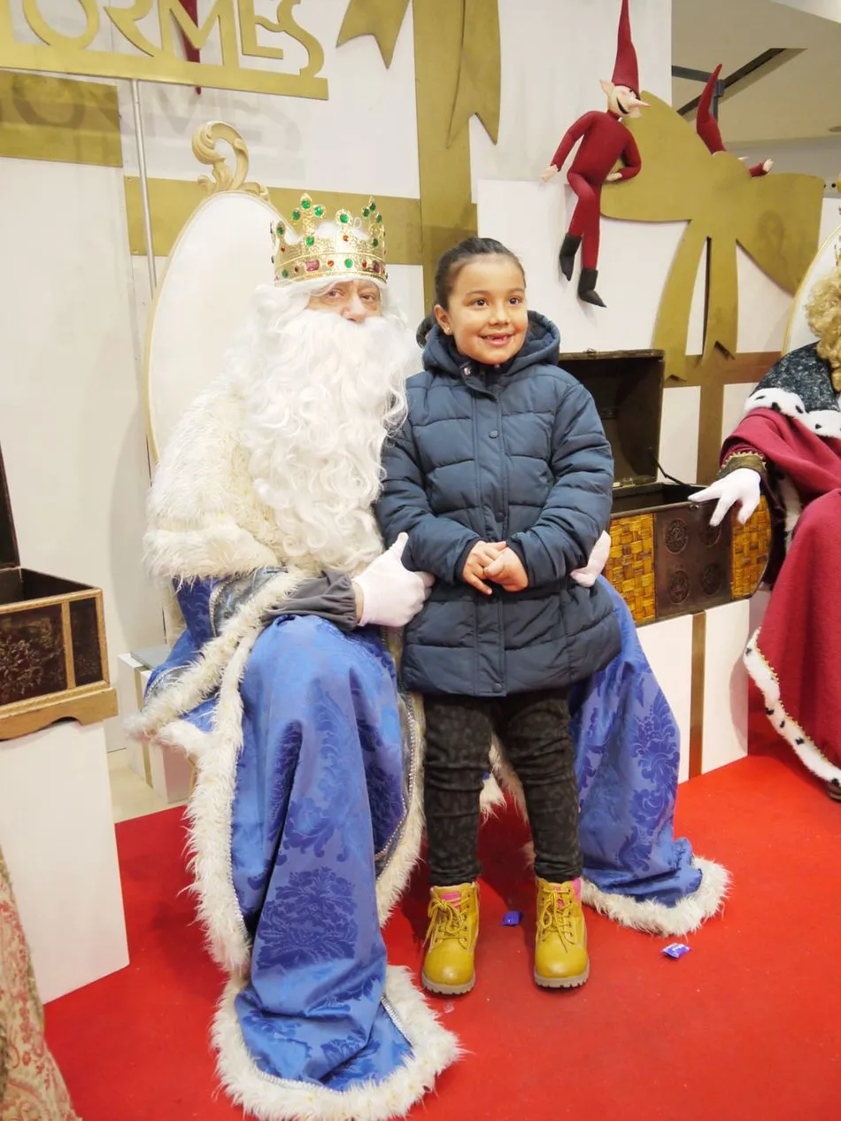 Foto 5 - Los Reyes Magos contin&uacute;an repartiendo ilusi&oacute;n en El Tormes &nbsp;  