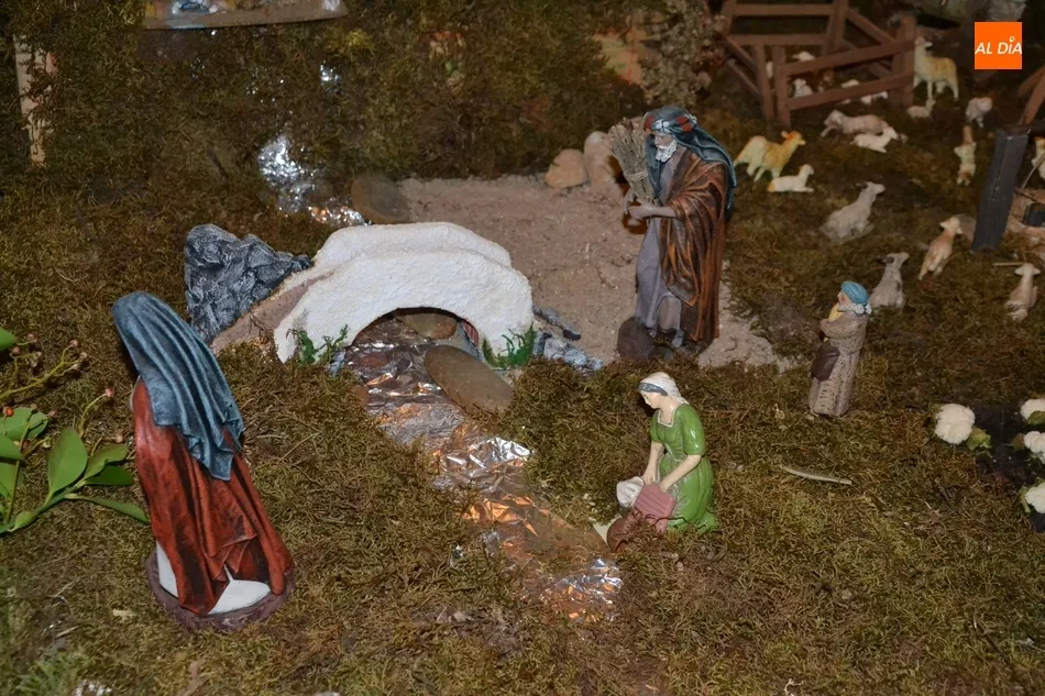 Foto 11 - Una vivienda de la calle C&aacute;rcabas acoge un gigantesco bel&eacute;n navide&ntilde;o  