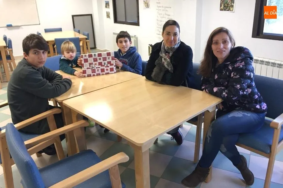 Foto 10 - Buena participaci&oacute;n y mejor ambiente en el II Concurso Navipuzzle celebrado en Villarino  