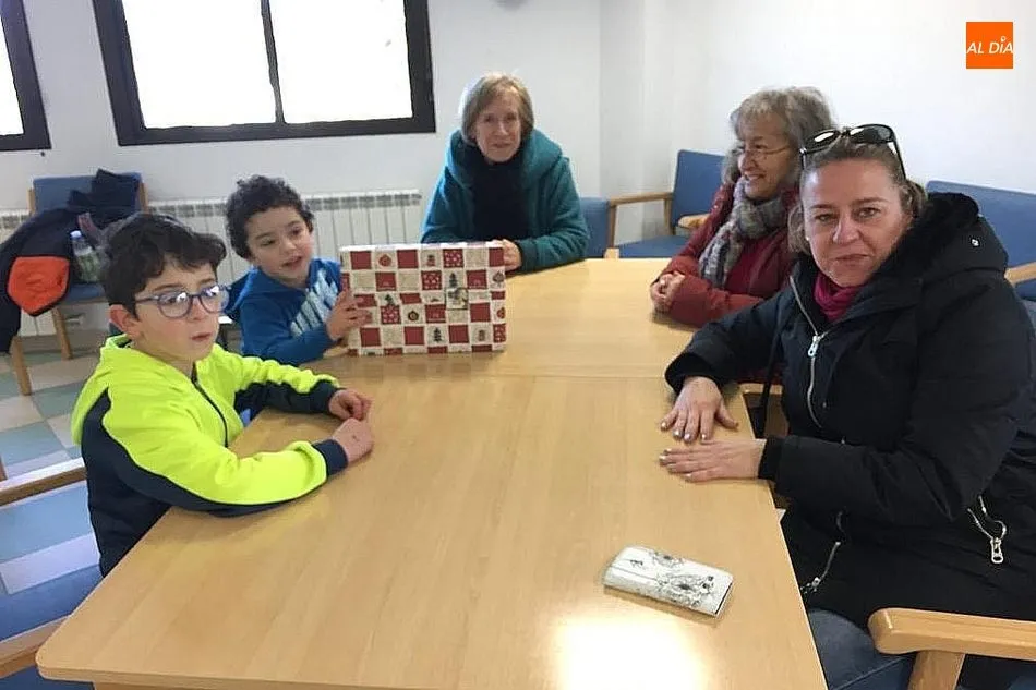 Foto 3 - Buena participaci&oacute;n y mejor ambiente en el II Concurso Navipuzzle celebrado en Villarino  