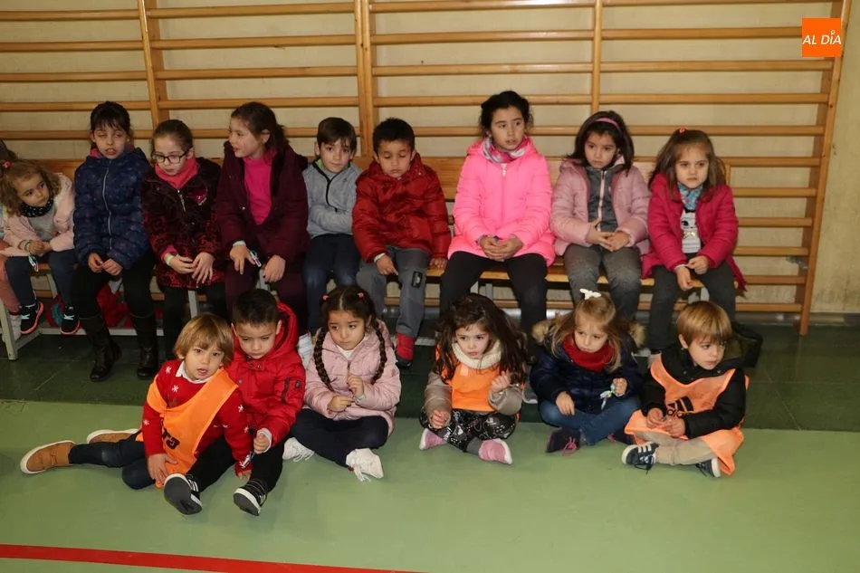 Foto 11 - Un centenar de ni&ntilde;os aprenden sobre la inclusi&oacute;n con la Jornada de Deporte Adaptado