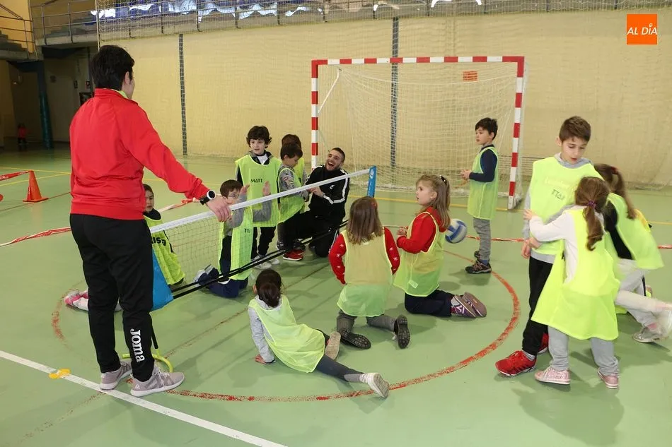 Foto 9 - Un centenar de ni&ntilde;os aprenden sobre la inclusi&oacute;n con la Jornada de Deporte Adaptado