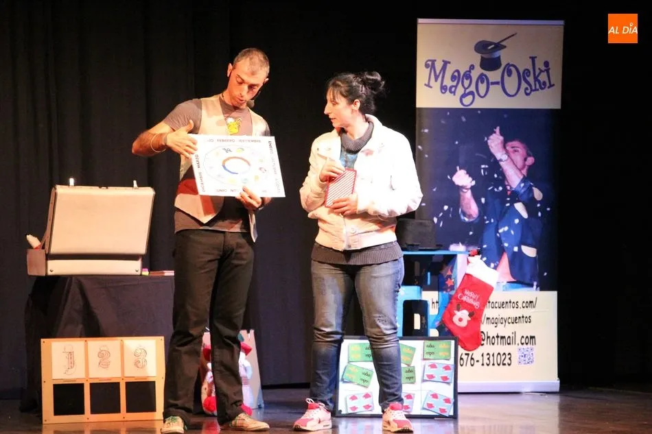 Foto 2 - Diversi&oacute;n y magia de la mano del Mago Oski en Vitigudino  