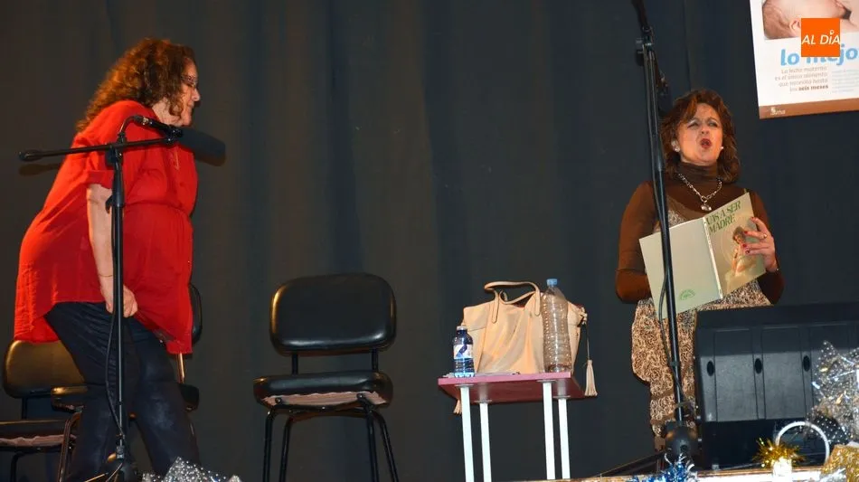 Foto 5 - M&uacute;sica, gimnasia y teatro en una gran velada solidaria de la asociaci&oacute;n de mujeres Villa de...