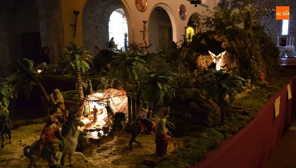 Belén de la iglesia de El Salvador, con lor Reyes Magos en primer plano
