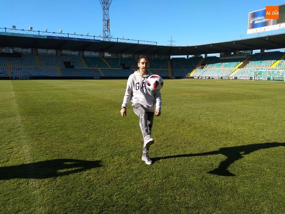 Foto 3 - Javier Carpio: &ldquo;Soy de la posici&oacute;n que me ponga el entrenador&rdquo;