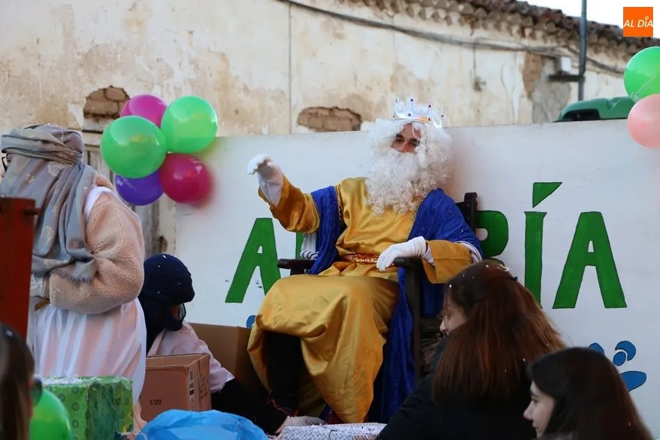 Foto 4 - La magia de los Reyes Magos inunda Babilafuente