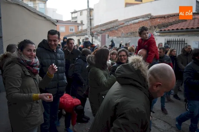 Foto 5 - Los Reyes Magos desatan la ilusi&oacute;n de los m&aacute;s peque&ntilde;os en su tradicional cabalgata