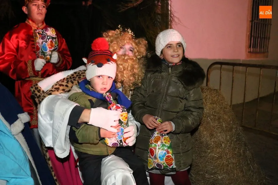 Foto 10 - Los Reyes Magos piden en Vitigudino igualdad y paz en el mundo  