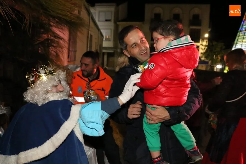 Foto 7 - Los Reyes Magos piden en Vitigudino igualdad y paz en el mundo  