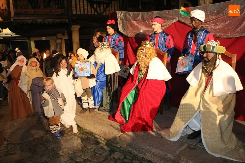 Foto 5 - La Sierra de Francia recibe la visita de los Reyes Magos