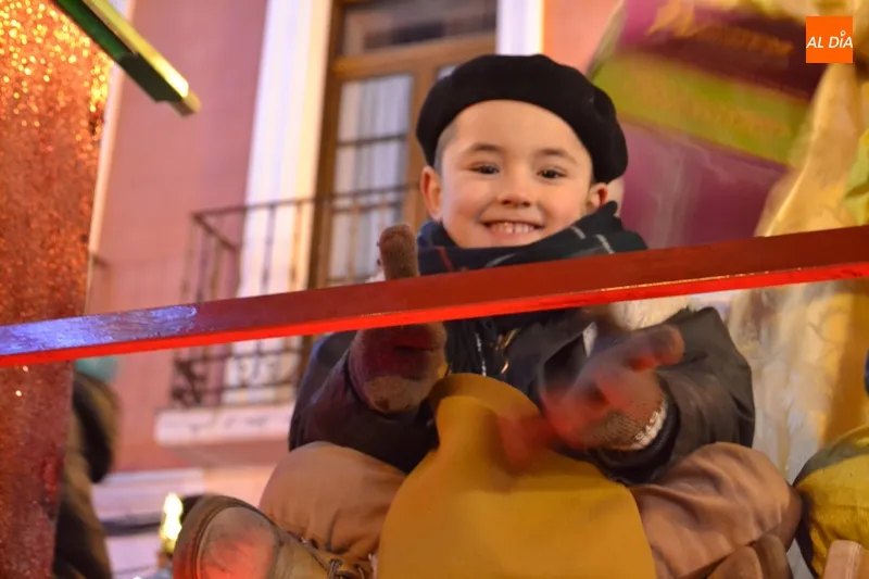 Foto 10 - Los Reyes Magos son recibidos en honor de multitudes durante una animada Cabalgata&nbsp;