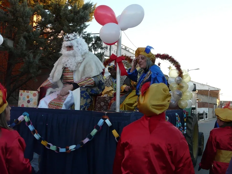 Foto 11 - Los Reyes Magos no faltan a su cita con Villoria  