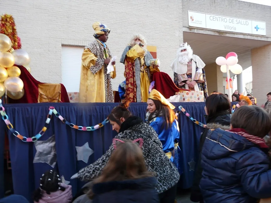 Foto 7 - Los Reyes Magos no faltan a su cita con Villoria  
