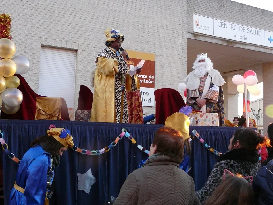 Foto 4 - Los Reyes Magos no faltan a su cita con Villoria  