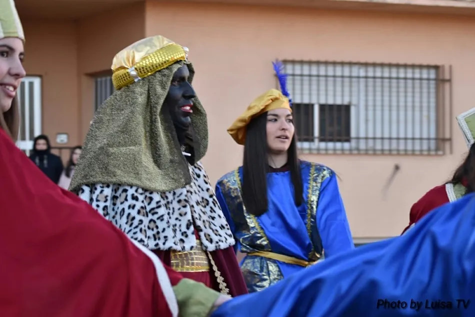 Foto 8 - Los Reyes Magos reparten ilusi&oacute;n y regalos en Villoruela