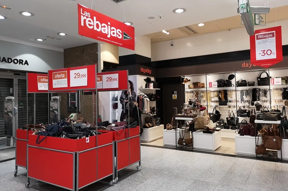Foto 2 - El Corte Ingl&eacute;s despide la Navidad y da la bienvenida a las Rebajas de Invierno
