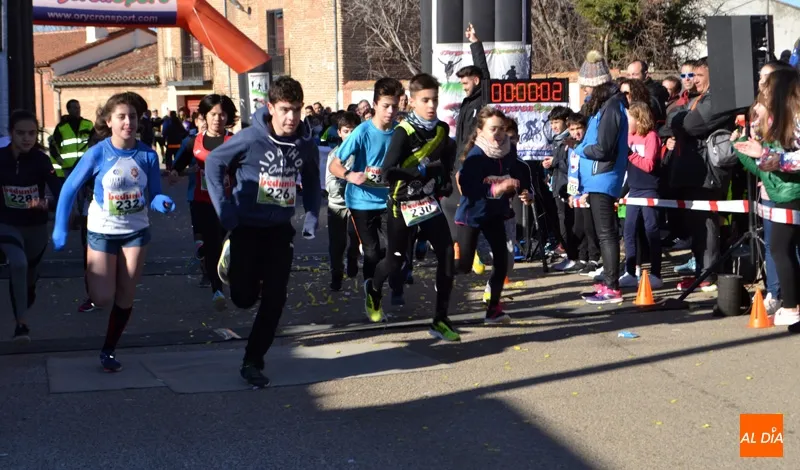 Foto 2 - Juan Bueno y Mar&iacute;a Mercedes Pila coronan la VII Carrera del Rosc&oacute;n de Paradinas