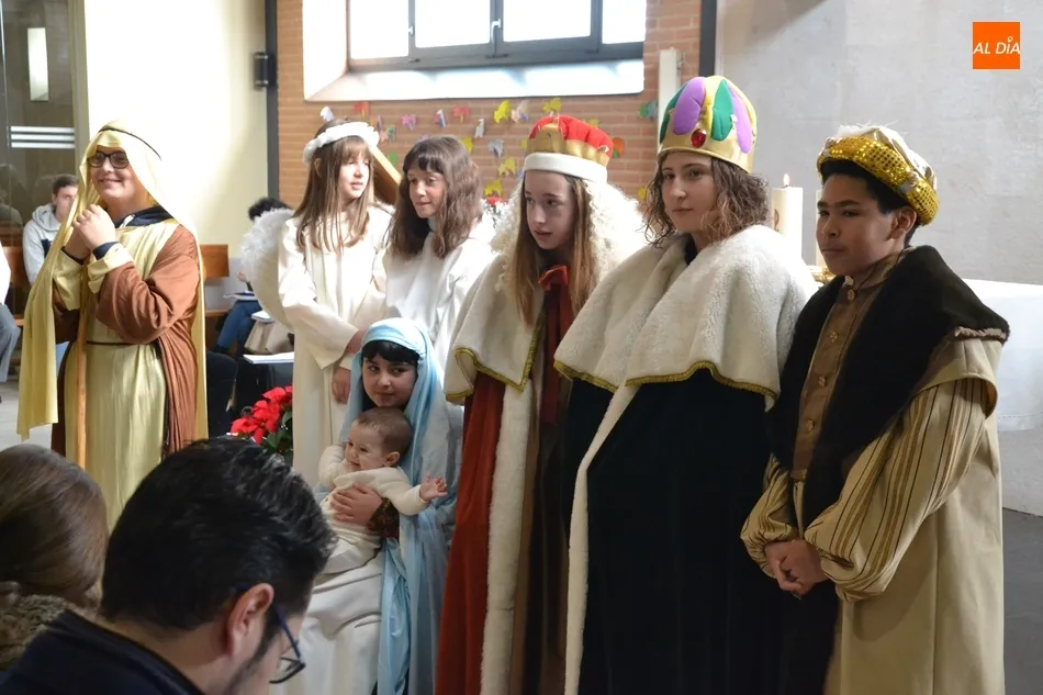 La Parroquia de El Salvador escenifica el belén viviente  