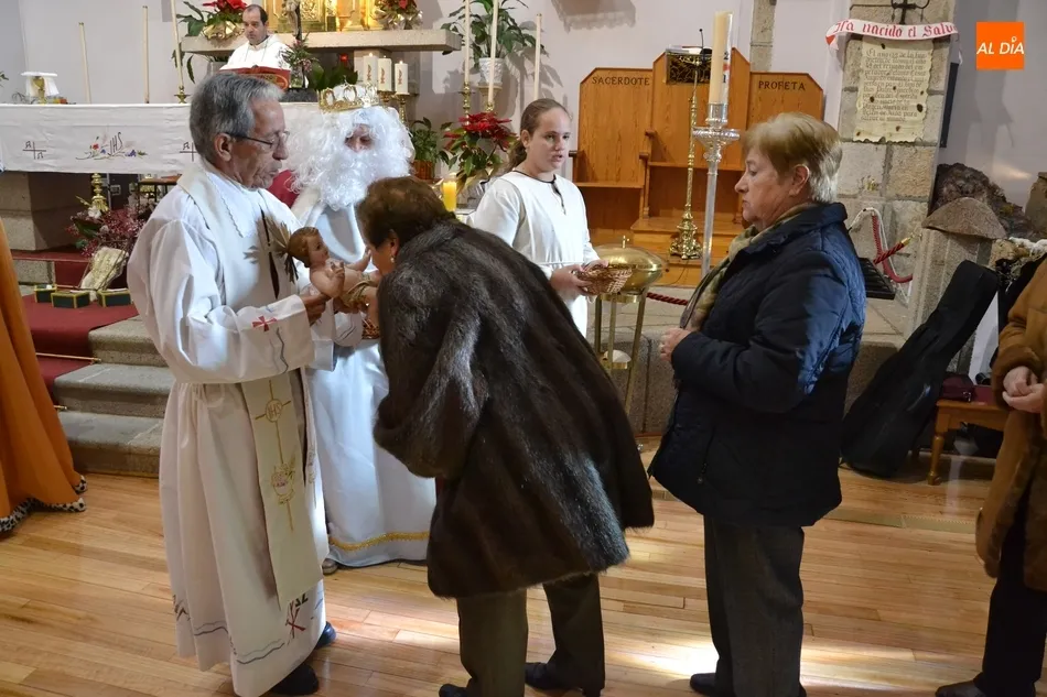 Foto 7 - Los Reyes Magos invitan a adorar al Ni&ntilde;o Jes&uacute;s en San Crist&oacute;bal  