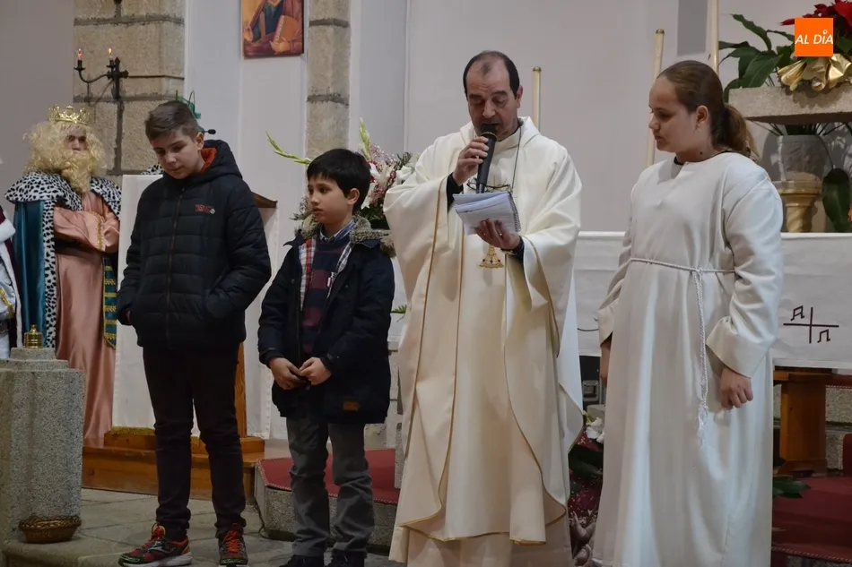 Foto 2 - Los Reyes Magos invitan a adorar al Ni&ntilde;o Jes&uacute;s en San Crist&oacute;bal  