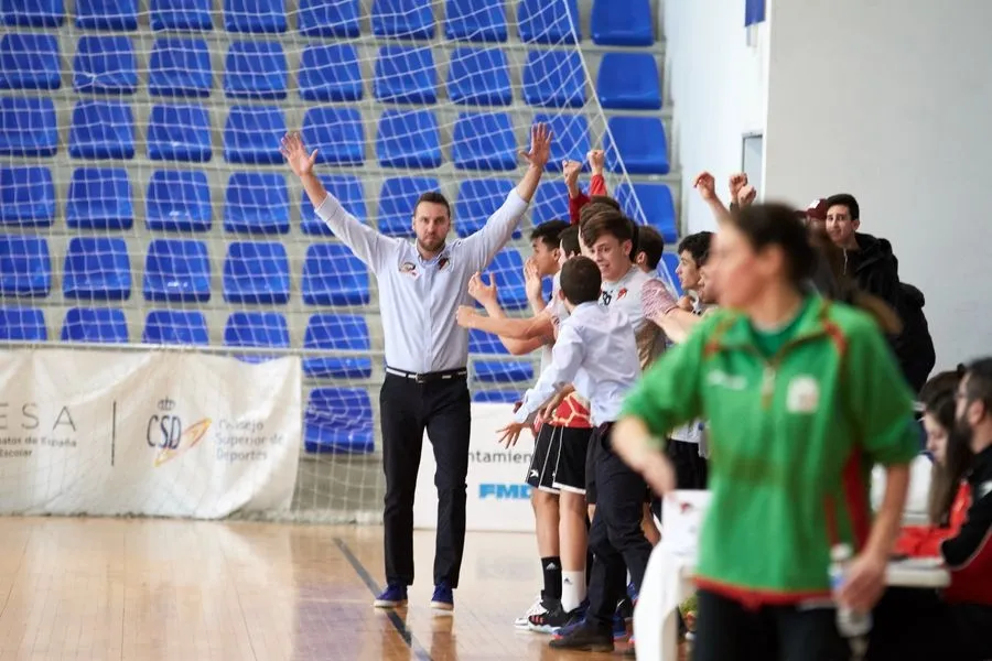 Foto 3 - La selecci&oacute;n masculina de balonmano&nbsp;luchar&aacute; por el oro en el campeonato de Espa&ntilde;a  