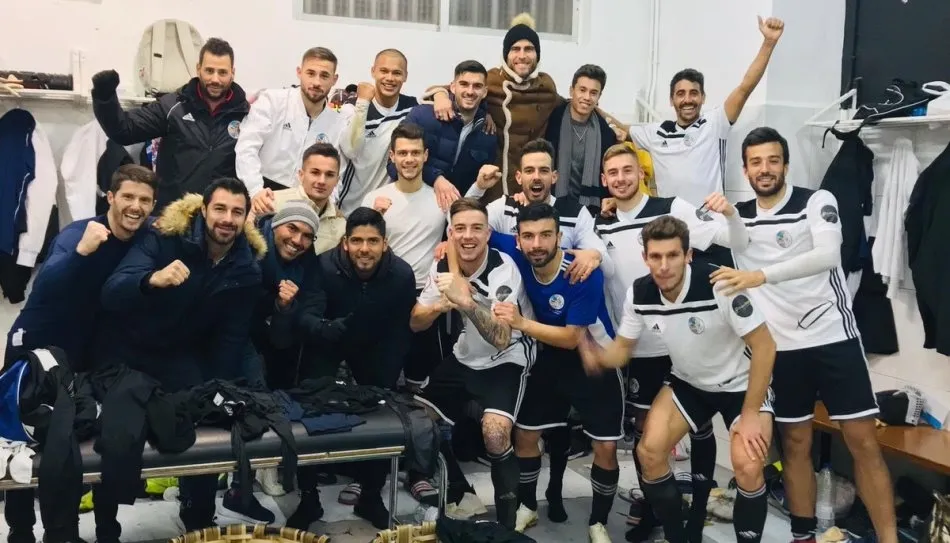 Los jugadores del Salamanca UDS celebrando esta victoria en el vestuario. Foto de @SalamancaCFUDS