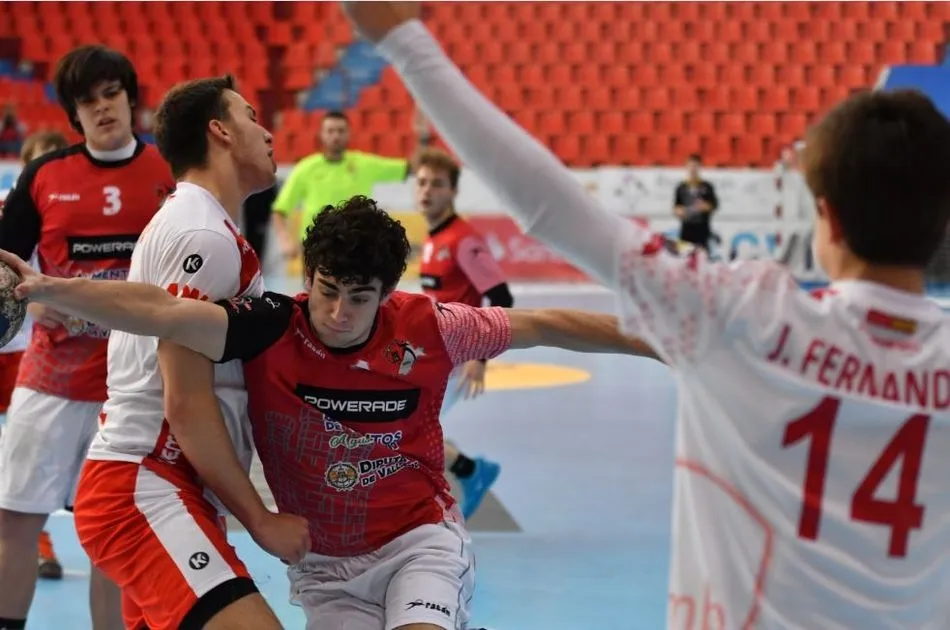 Foto 5 - La selecci&oacute;n de balonmano de Castilla y Le&oacute;n se cuelga el oro en categor&iacute;a cadete masculino  
