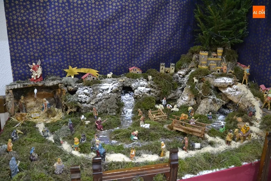 Foto 7 - El &uacute;ltimo vistazo a belenes montados en las residencias de Mir&oacute;briga  