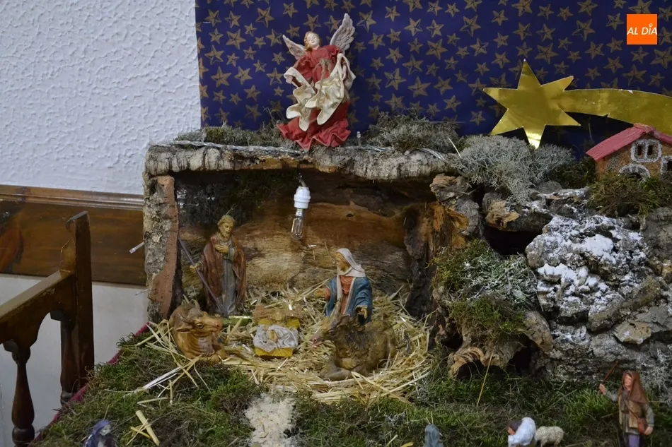 Foto 4 - El &uacute;ltimo vistazo a belenes montados en las residencias de Mir&oacute;briga  