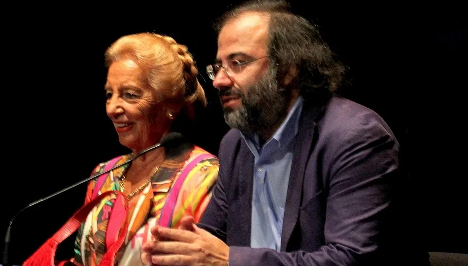 Pilar Fernández Labrador y A. P. Alencart, coordinador literario del premio / FOTO: JOSÉ AMADOR MARTÍN