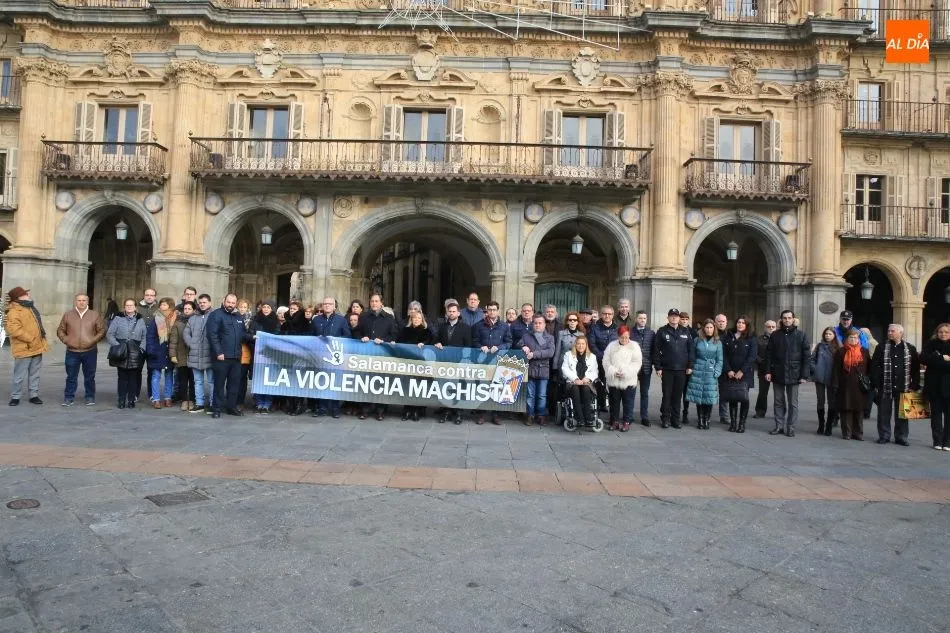 Foto 3 - Instituciones y asociaciones reclaman &ldquo;unidad y educaci&oacute;n&rdquo; para erradicar la violencia de...